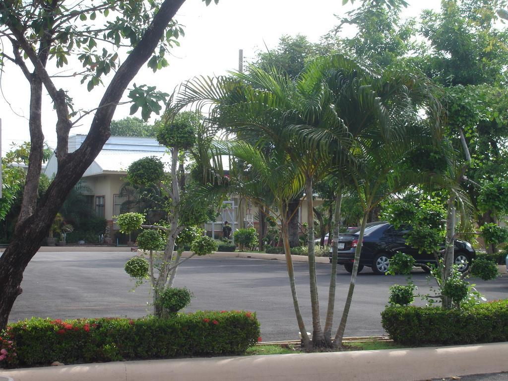The Park Hotel Phitsanulok Exterior foto